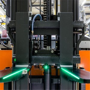 Лазерна система за насочване на мотокари за многообразен мотокар